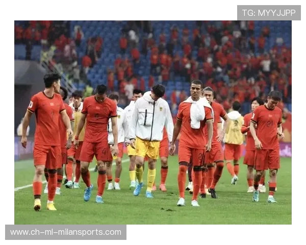 国足头条：国足重磅回归，球迷沸腾！